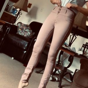 Refuge distressed pink colored jeggings